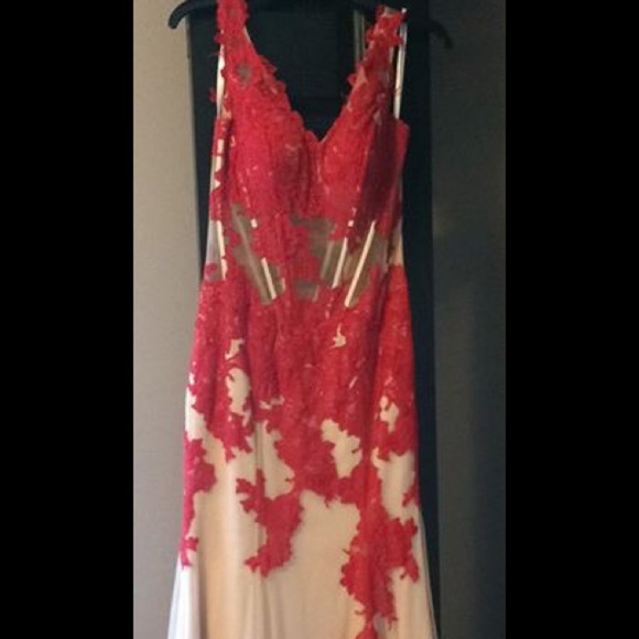 Formal dress size 4 - Picture 5 of 5